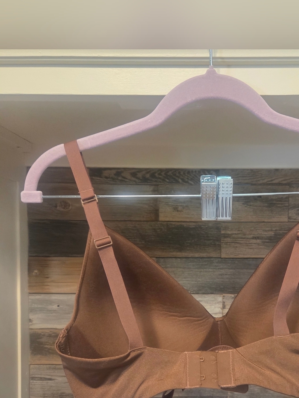SKIMS Wireless Smooth T- Shirt Bra- JASPER!! GORG COLOR!! - Picture 10 of 10